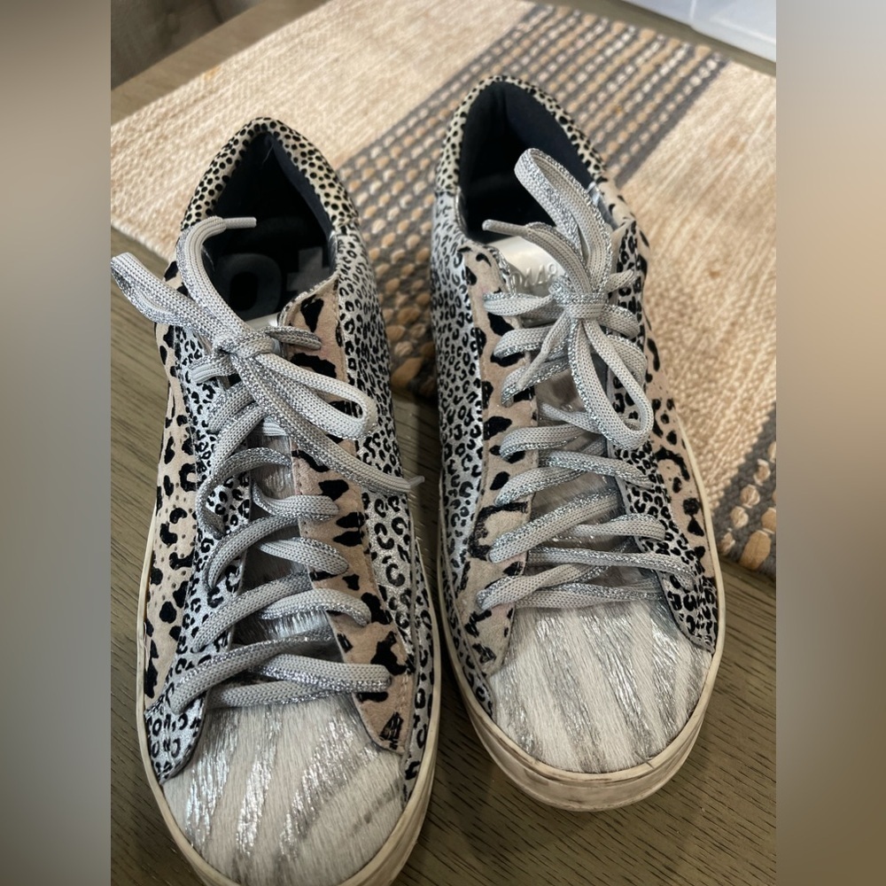 P448 Women's Silver Animal Print Calf Hair Lace